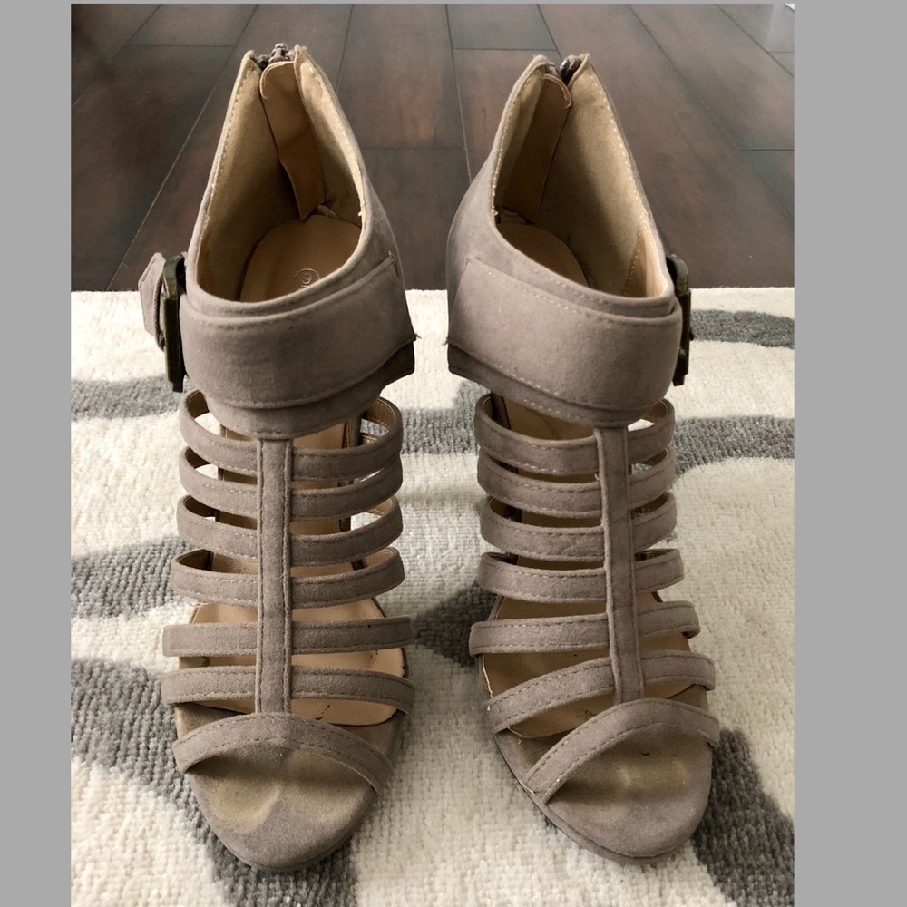Taupe suede heels 9